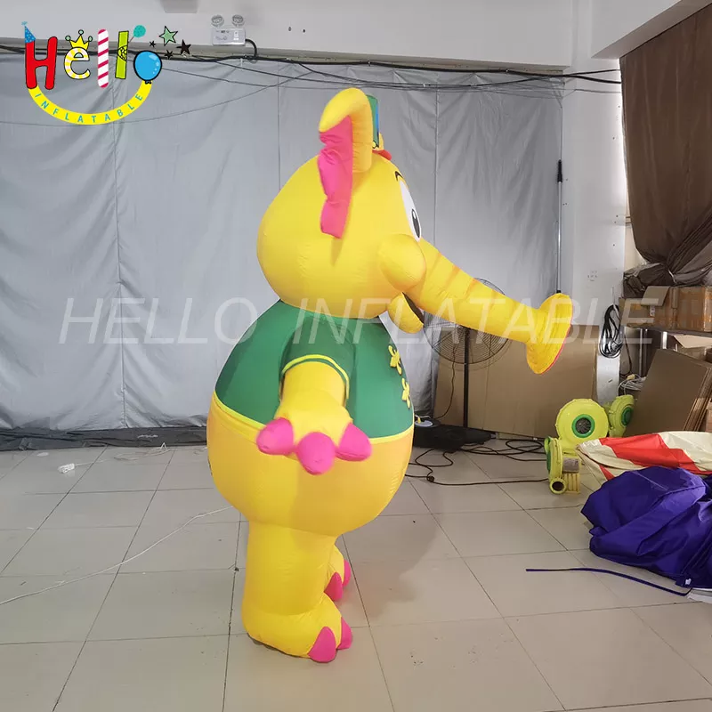 costume (1)