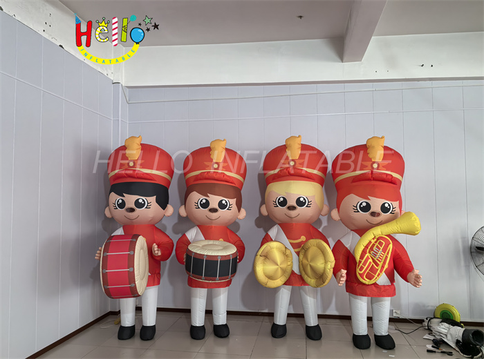 Large Outdoor Inflatable Advertising Characters Giant Inflatable Models ...