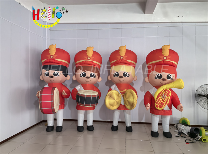Large Outdoor Inflatable Advertising Characters Giant Inflatable Models ...