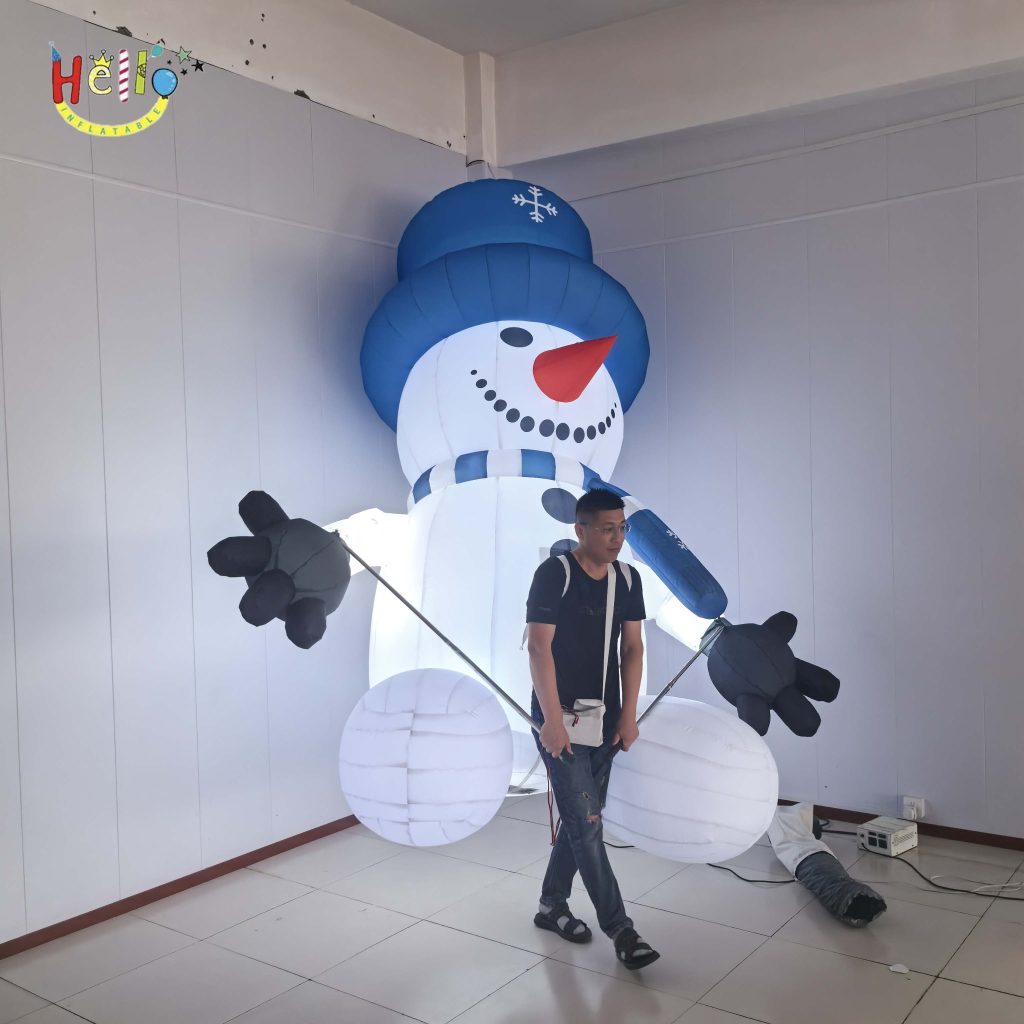 Cartoon Man Back Inflatable Snowman for Event Parade Advertising Inflatables插图1