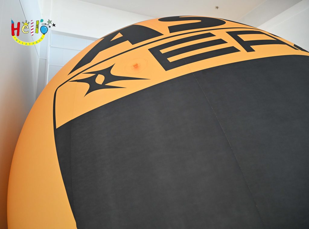 Customized Cartoon Racing Helmet Inflatable for Stage Decoration Customizable Advertising Inflatables插图3
