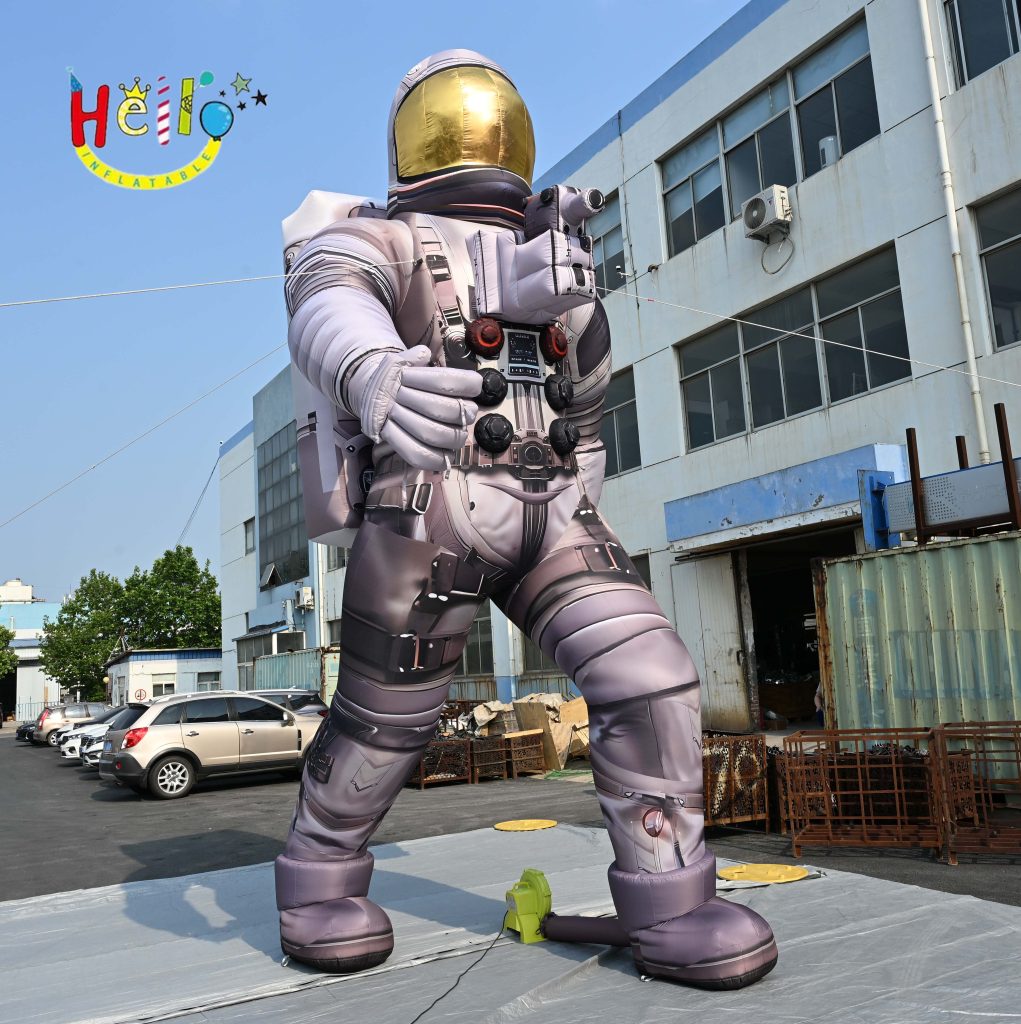 Customized Giant Walking Astronaut Inflatable Advertising Product插图4