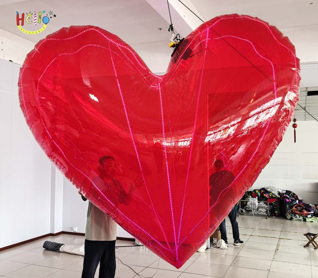 Customized Red Heart LED Light Inflatable Stage Decoration for Advertising Inflatables Product插图