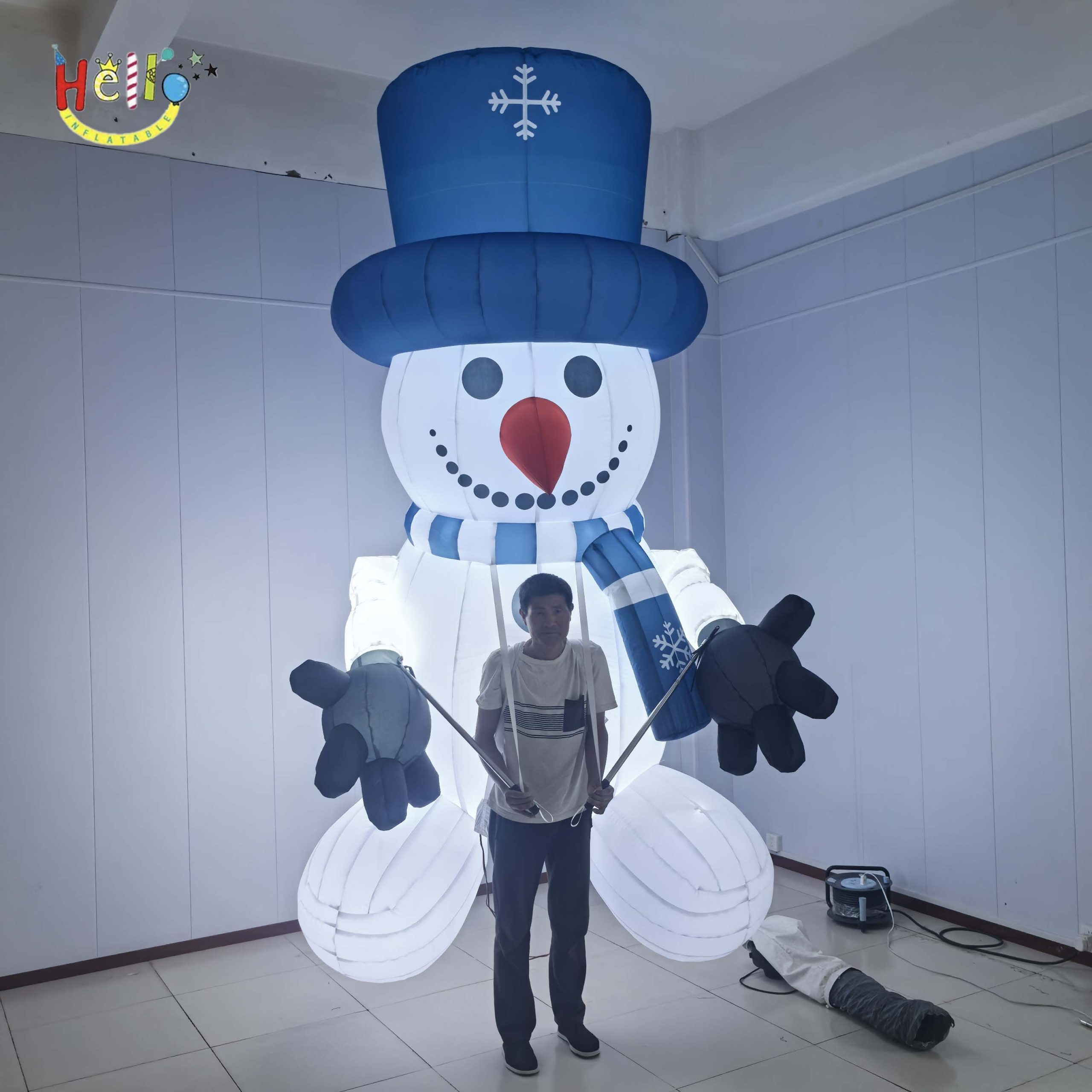 Cartoon Man Back Inflatable Snowman for Event Parade Advertising Inflatables