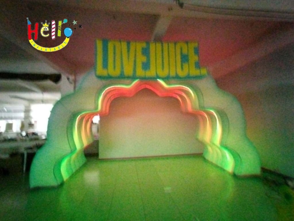 Blue LOVE JUICE Channel Balloon 4.5 Meters Wide 2 Meters Deep 3 Meters High插图1