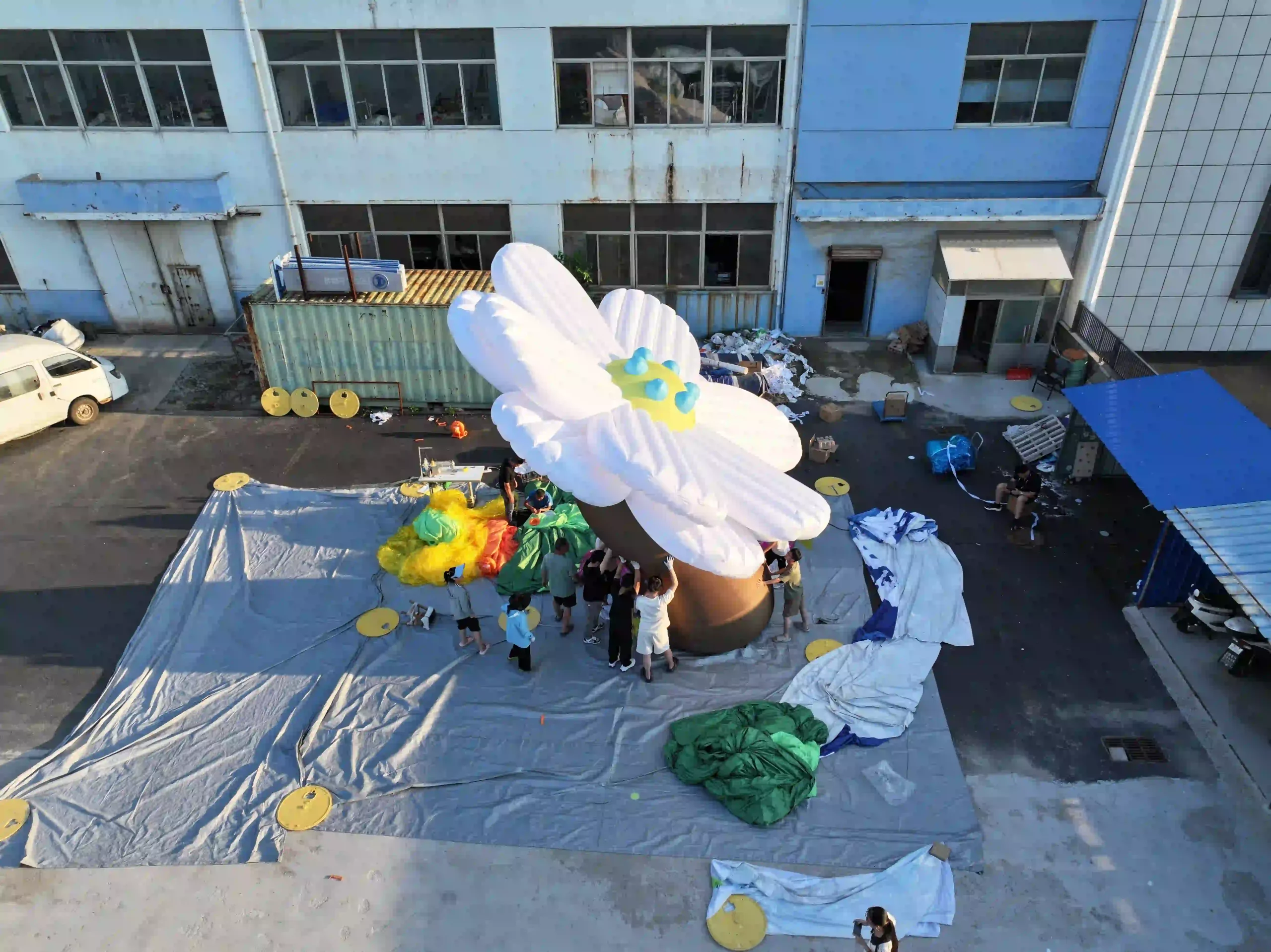 From Weddings to Brand Activations: Versatile Uses of Inflatable Flowers插图 inflatable flower1