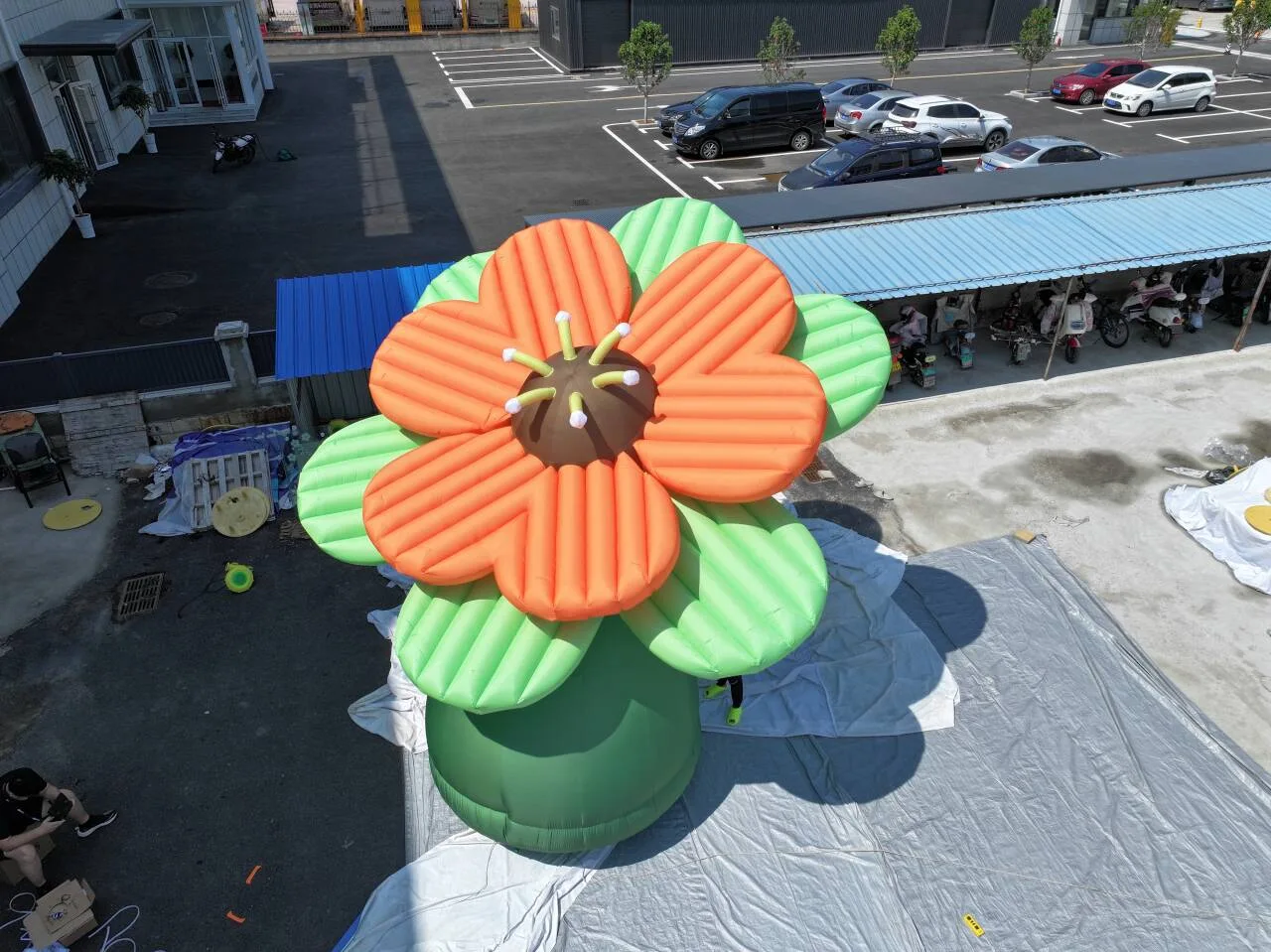 From Weddings to Brand Activations: Versatile Uses of Inflatable Flowers插图2 inflatable flower3