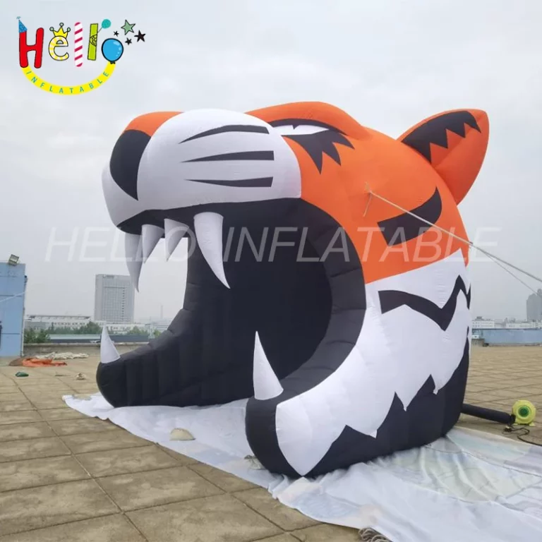 Custom Inflatable Mascot Tunnel vs. Standard Sports Tunnel Which Fits Your Game-Day Goals