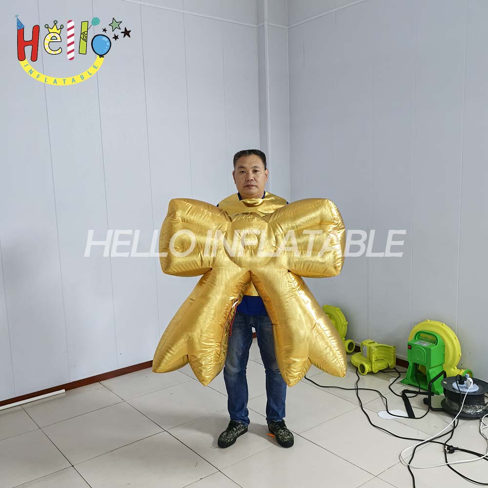 High Quality Inflatable Gift Box Clothing Customized by the Factory Is Suitable for Outdoor Hiking Activities During Christmas