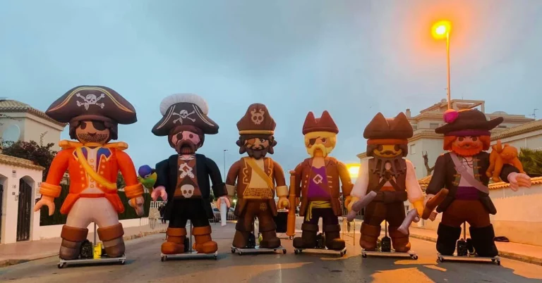 HOME插图11 inflatable_cartoon