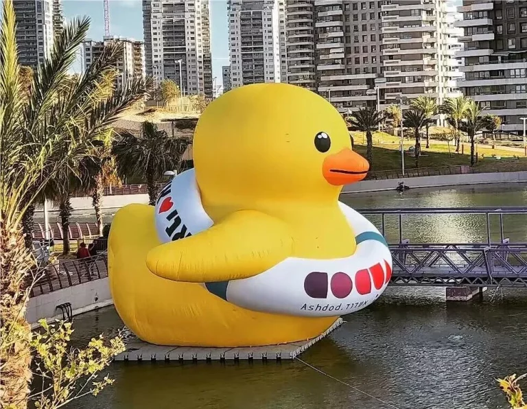 HOME插图17 inflatable_cartoon