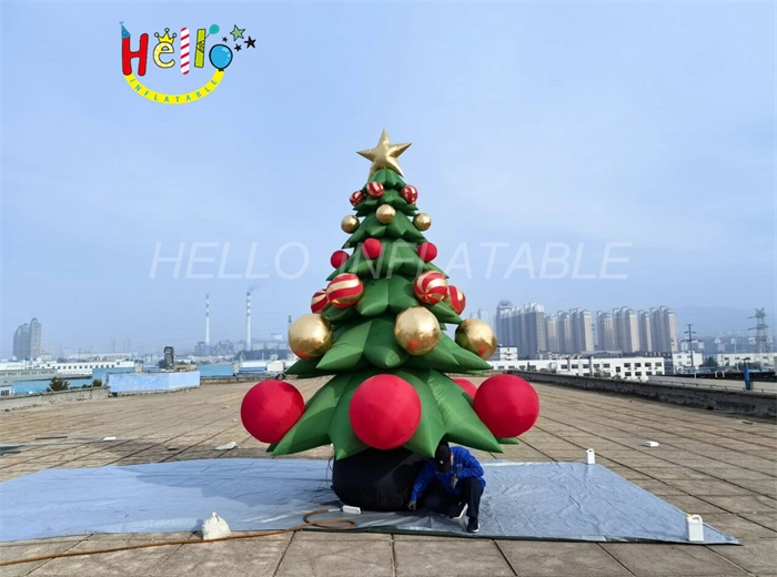 Christmas inflatables1