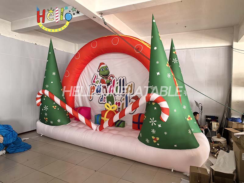 Custom Design Giant Outdoor Christmas Decorations Inflatable Christmas Tree Background With Led Light for Yard Party Decoration (3)
