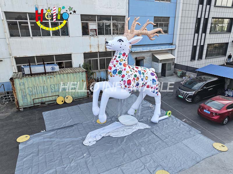 Hot Selling Xmas Christmas Party Decoration Inflatable Standing Reindeer Inflatable Cartoon Deer