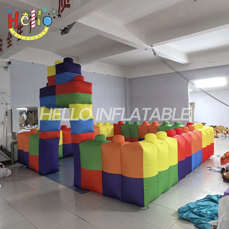 The most popular custom colored inflatable fence track for building blocks
