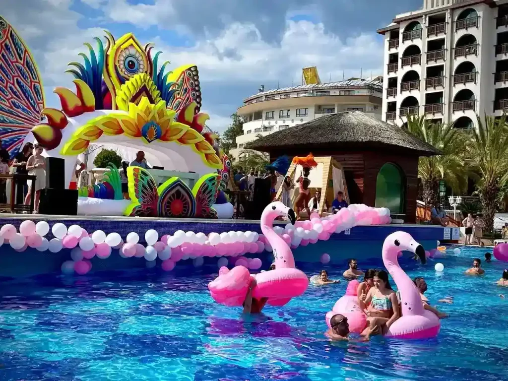 inflatable_cartoon-11