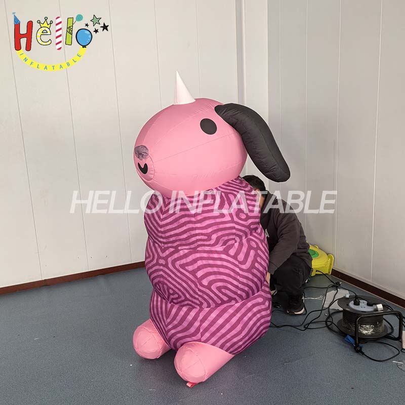 Customized inflatable cartoon characters for events