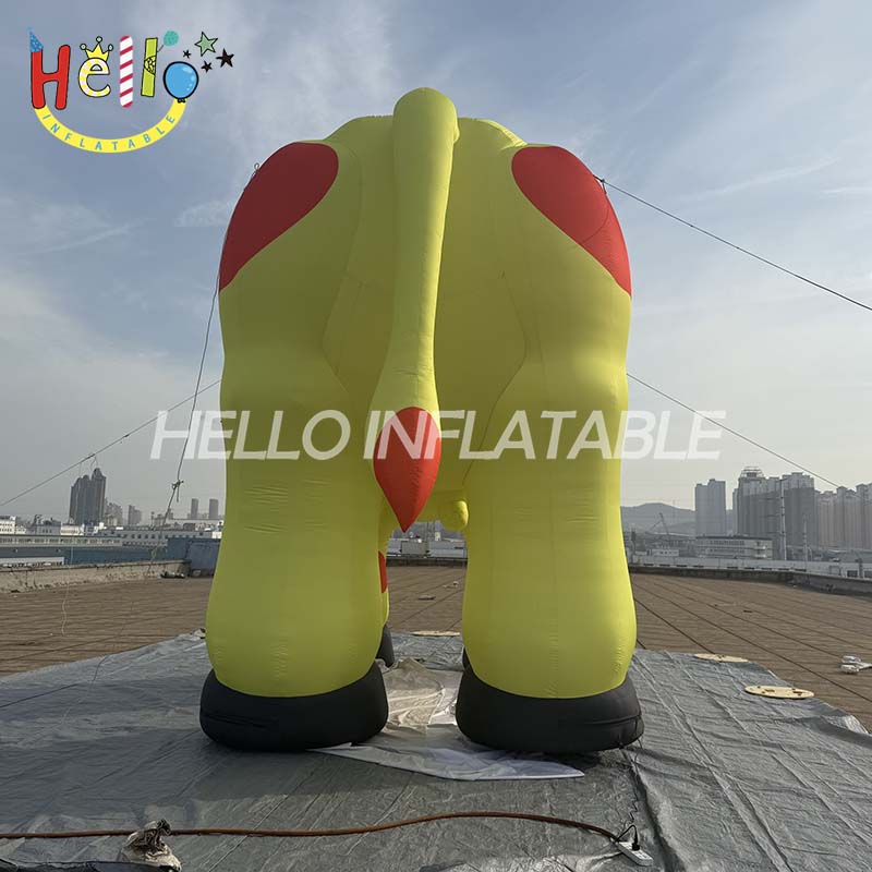 Giant Inflatable Cow (4)