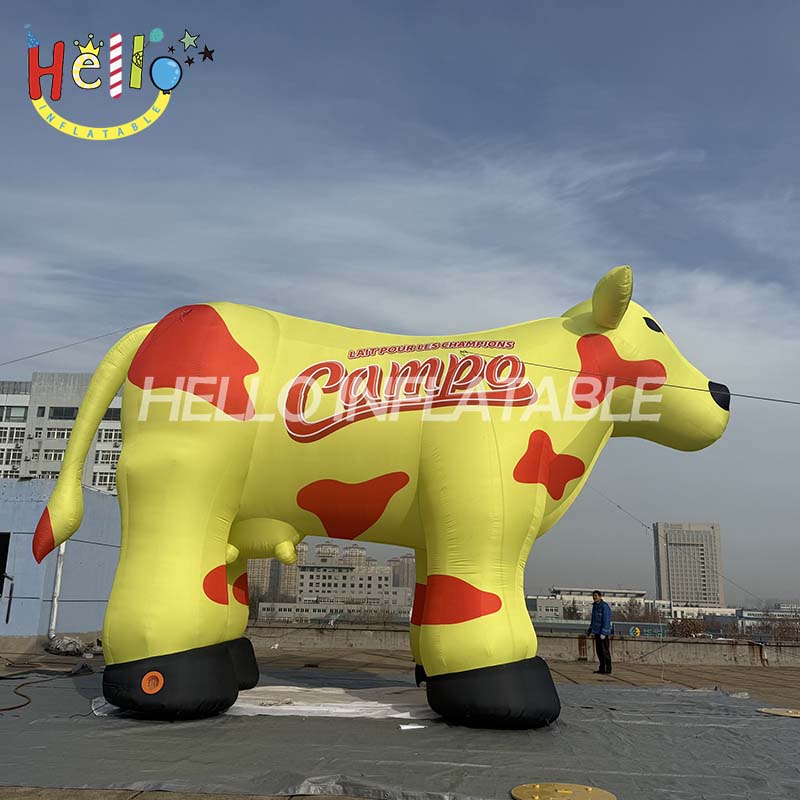 Giant Inflatable Cow Balloon with Built-In Fan and Thermal Transfer Printing for Advertising
