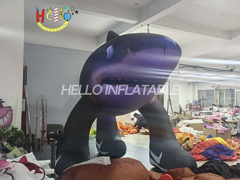 Inflatable cartoon shark wearing Nike sneakers for event promotion decoration (5)