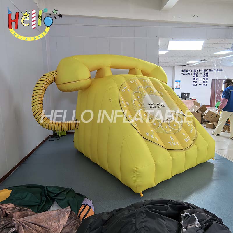 Customized Inflatable Cartoon Phone Vintage Era for Creating Atmosphere
