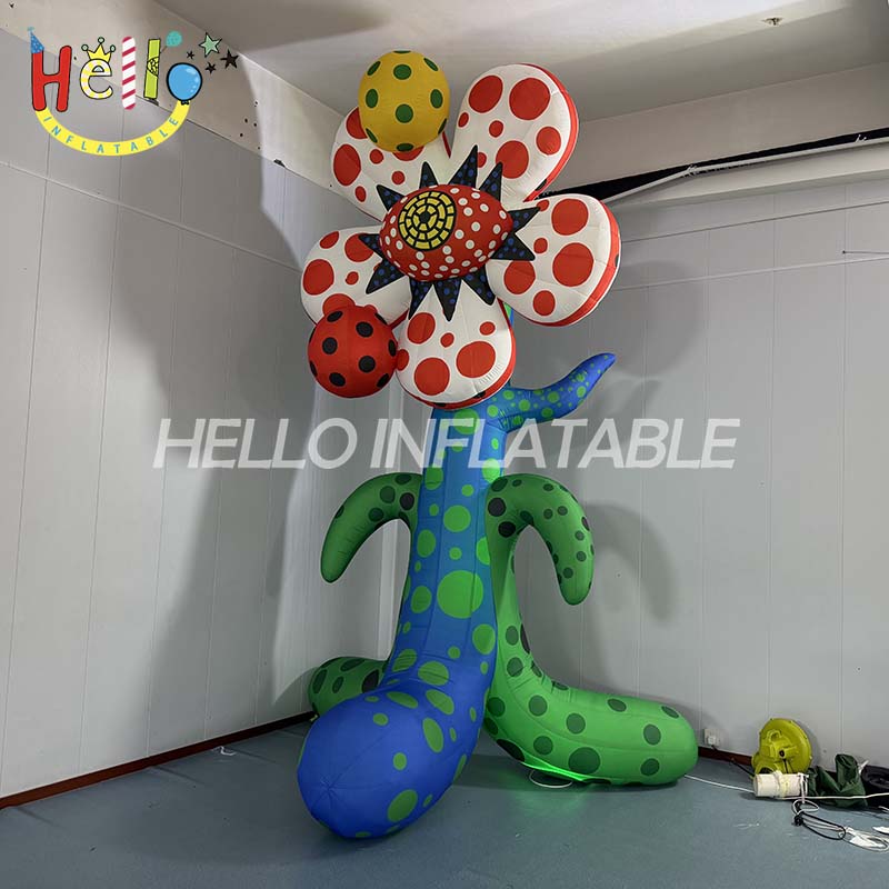 Giant Custom Inflatable Polka Dot Flower Sculpture, Large Kusama-Inspired Pop Art Plant for Exhibition and Event Decoration