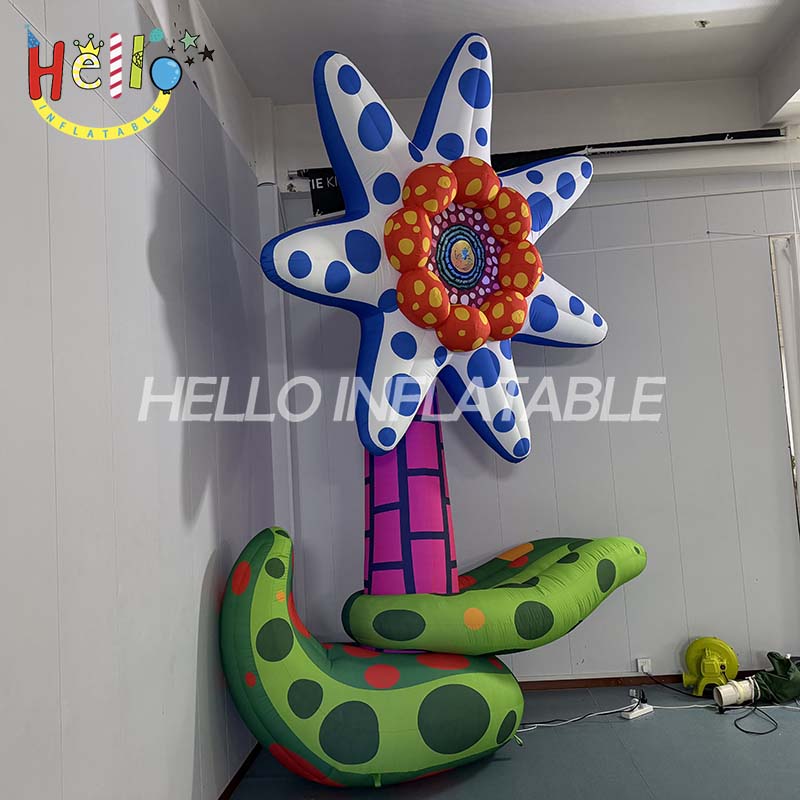 Giant Custom Inflatable Polka Dot Flower Sculpture, Large Kusama-Inspired Pop Art Plant for Exhibition and Event Decoration