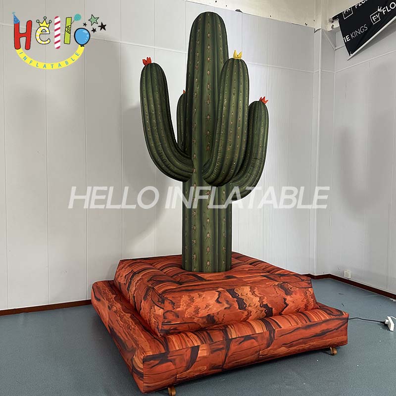 Giant Custom Inflatable Saguaro Cactus with Crown and Flowers, Large Desert Cactus Model for Western Theme Event and Mall Decoration插图1 Giant Custom Inflatable Saguaro Cactus with Crown and Flowers, Large Desert Cactus Model for Western Theme Event and Mall Decoration