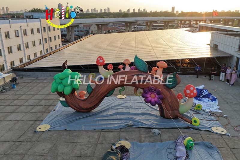 Giant Custom Inflatable Forest Theme Archway, Large Mushroom and Flower Inflatable Entrance for Garden Events and Advertising Decoration