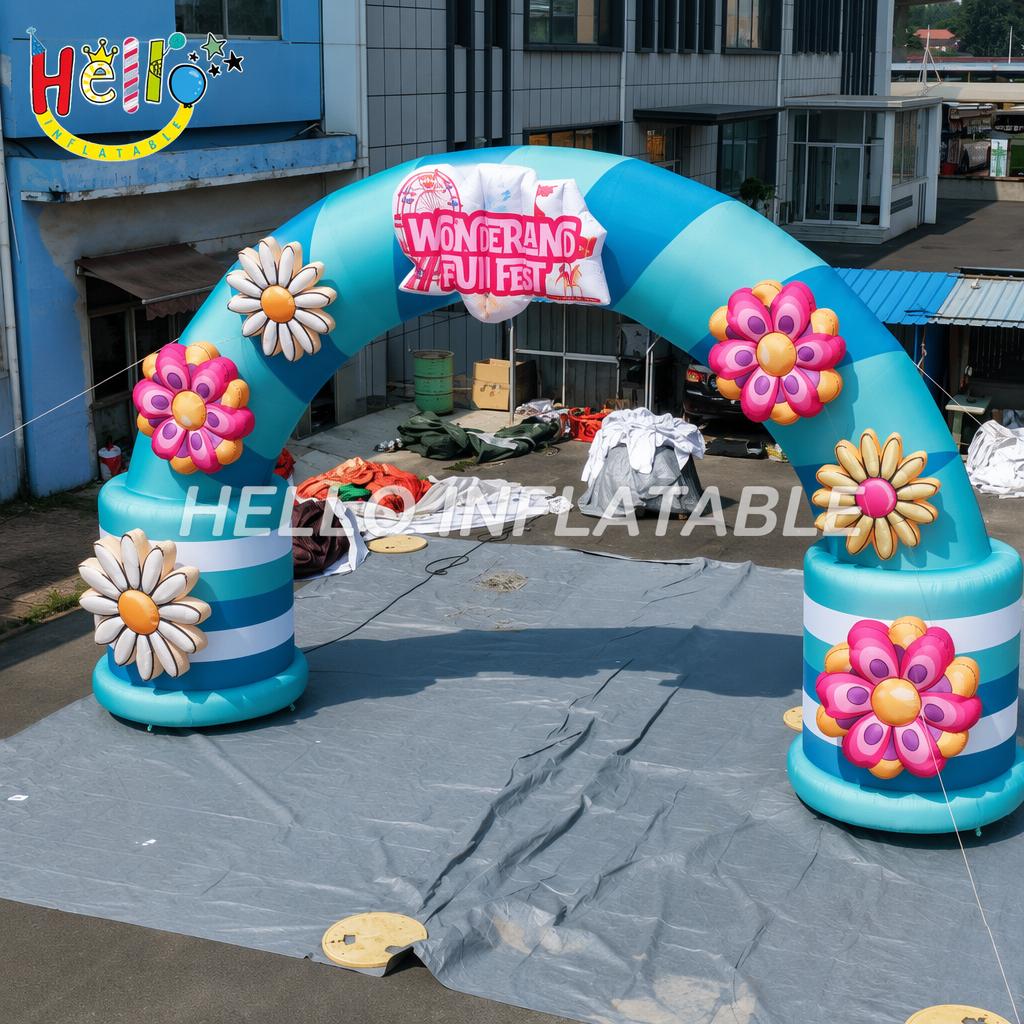 Wonderland Fun Fest Theme Blue Striped Entrance Gate With 3D Flowers For Carnival Fair Festival Inflatable Arch
