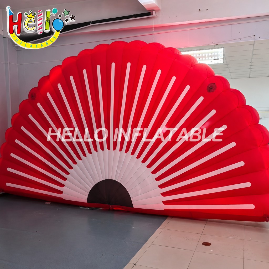 Giant Red White Oriental Style Folding Fan Shape Balloon For Stage Performance Background Inflatable Stage Decoration