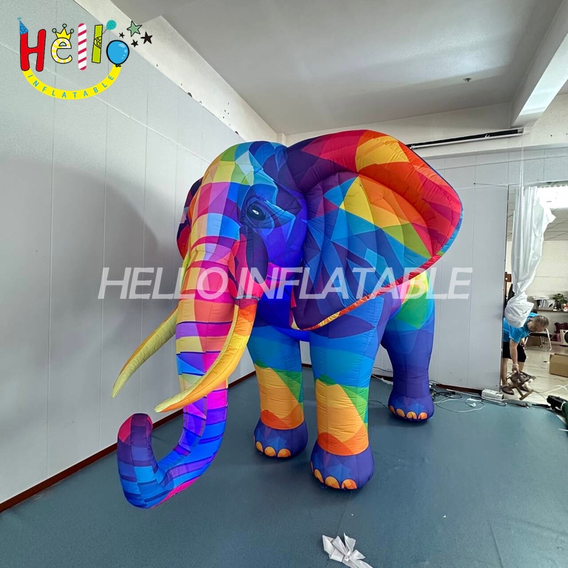 Giant Custom Inflatable Low-Poly Rainbow Elephant, Large Geometric Art Animal for Exhibition and Modern Retail Display