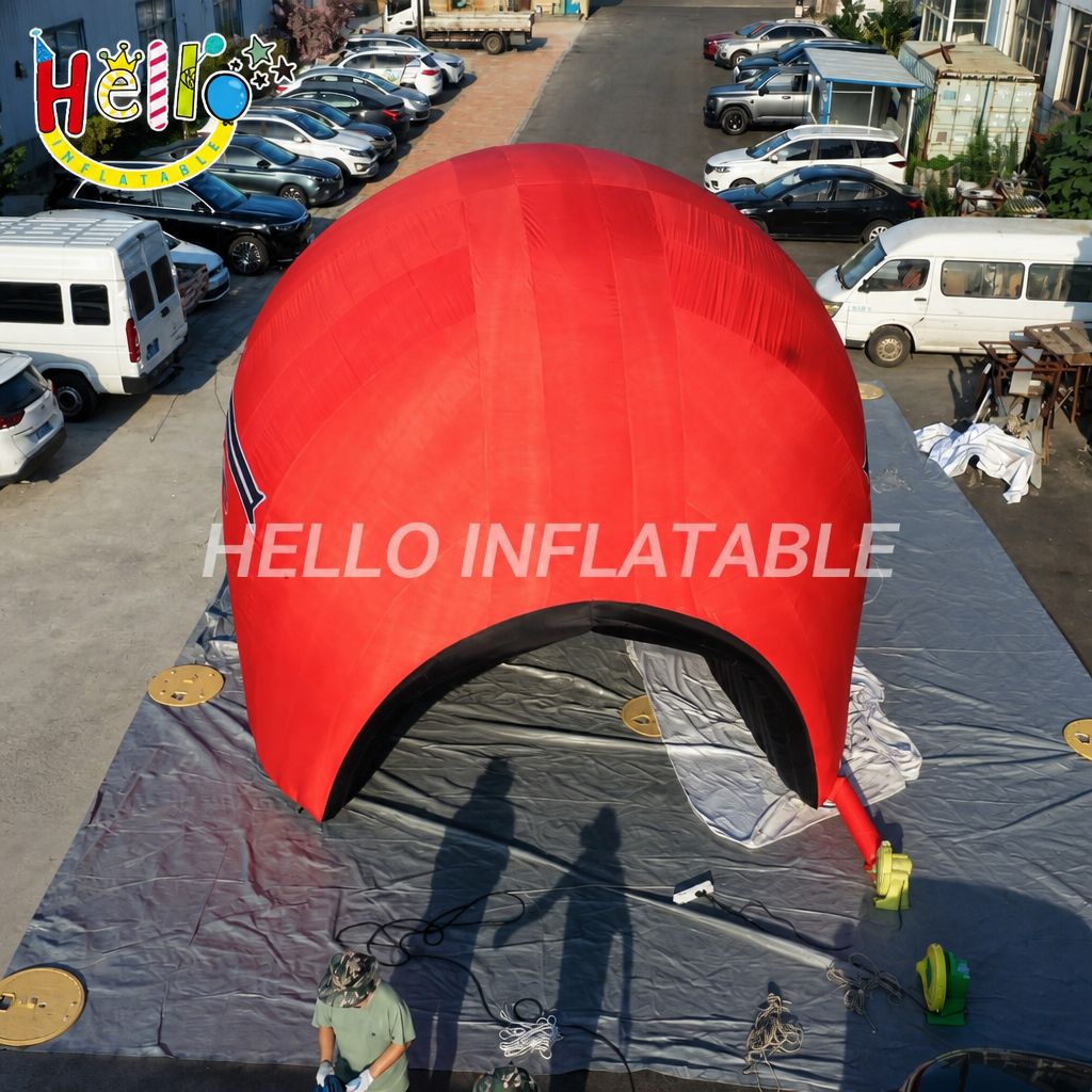 Large Scale Blow Up American Football Helmet Model with Team Logo for Stadium Tailgate Party Sports Event Inflatable Sports Tunnels