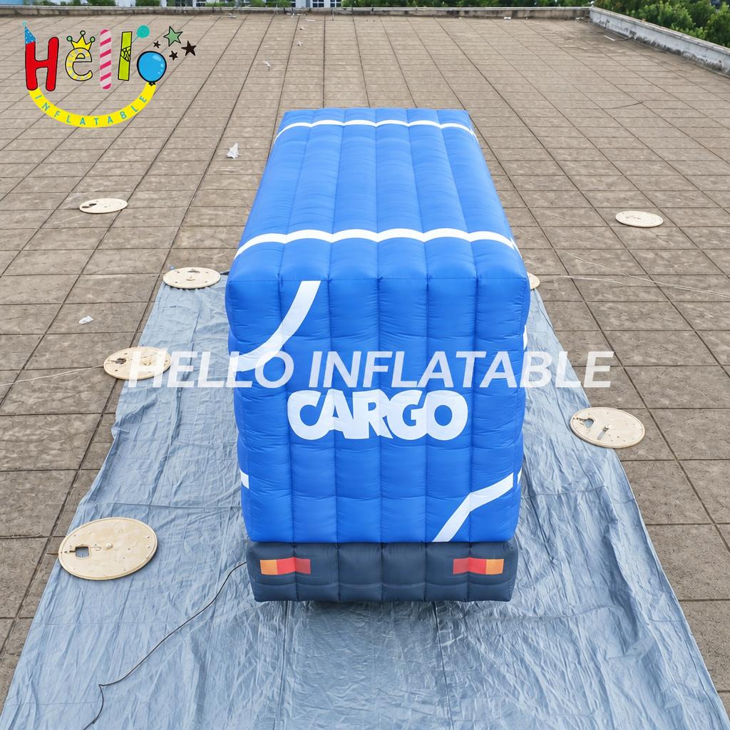Giant Inflatable Semi Truck Replica with Brand Text for Logistics Company Rooftop Advertising Display插图2 Giant Inflatable Semi Truck Replica with Brand Text for Logistics Company Rooftop Advertising Display