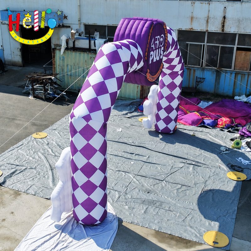Giant Purple Checkerboard Oktoberfest Inflatable Arch with Cartoon Beer Man for Outdoor Festival Entrance Decoration