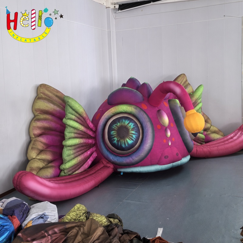 Giant Fantasy Monster Inflatable with Colorful Eyes for Halloween Decoration